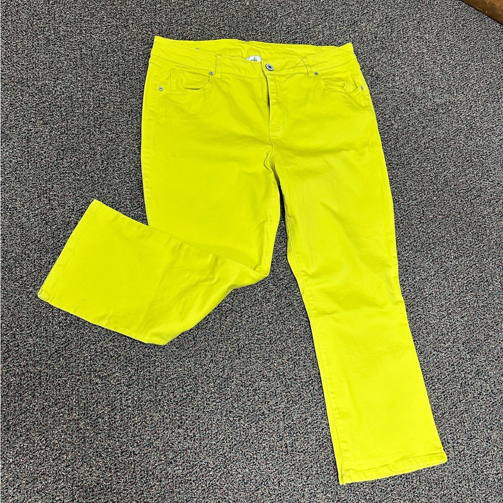 Bright Cropped Jeans